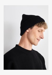 21f69ad7a4724873a0f6b8f1534fa32f